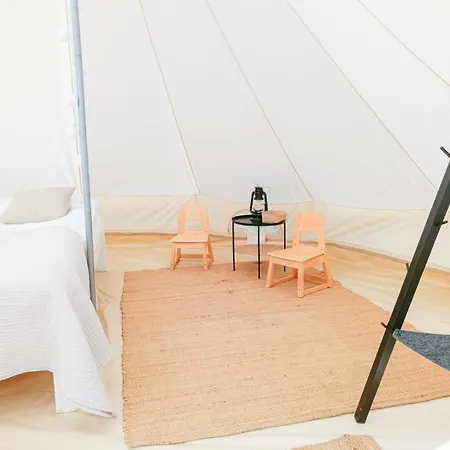 Venejoen Piilo - Sammal Luxury tent